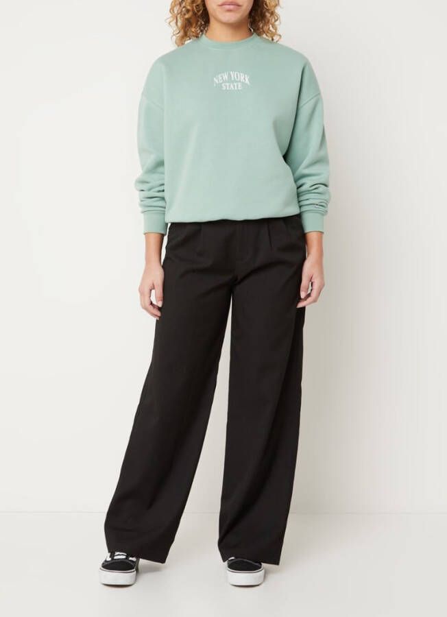 America Today Shay sweater in biologische katoenblend met borduring