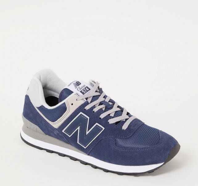 New Balance 574 sneaker met suè, de details