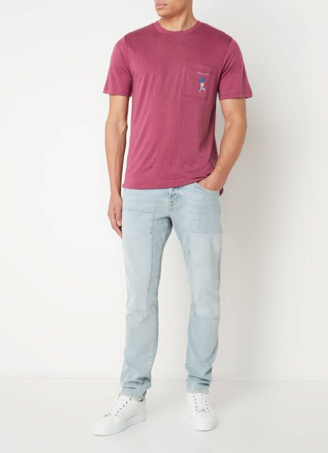 Scotch & Soda T shirt met geborduurd artwork op de borstzak