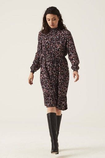 Garcia jurk met all over print en volant roze/zwart/rood/ecru